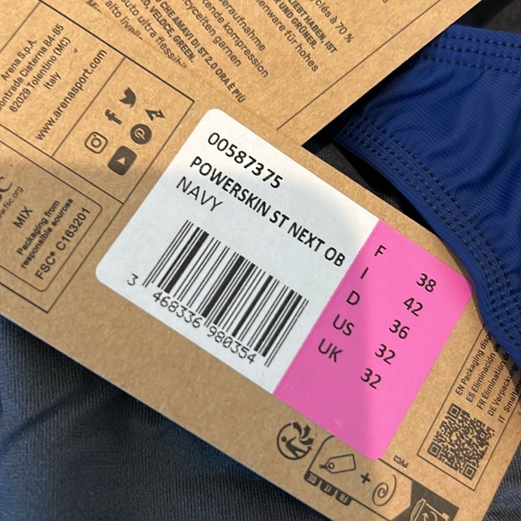 NWT ARENA POWERSKIN ST NEXT OB swimsuit Race Swimwear One Piece Sz 32 - Picture 15 of 16